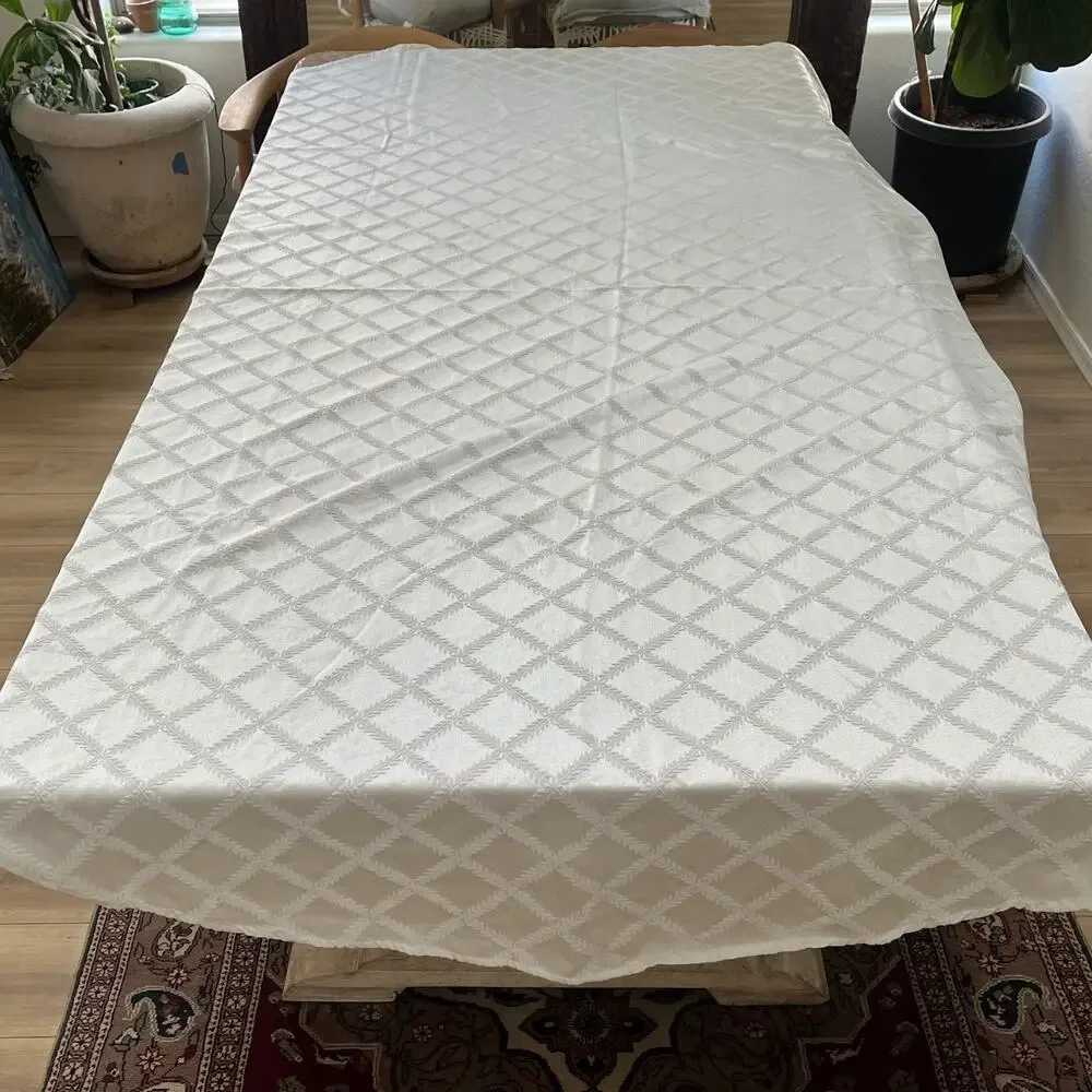 LENOX American By Design Laurel Leaf Oblong Tablecloth 98
